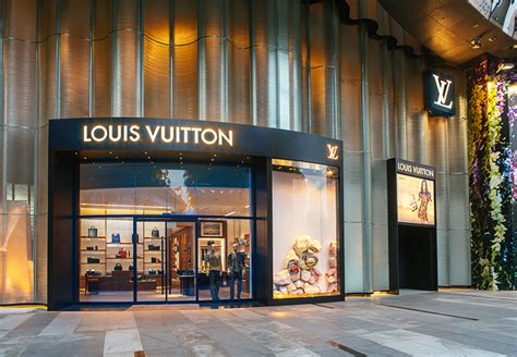 negozio lv|Find Louis Vuitton Stores in Singapore .